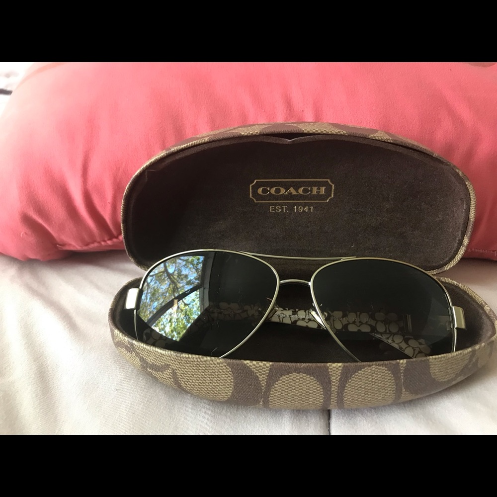 Coach Sunglasses HC 7047 920213 Gold Dark Tortoise Sand HC7047 L103 Christina
